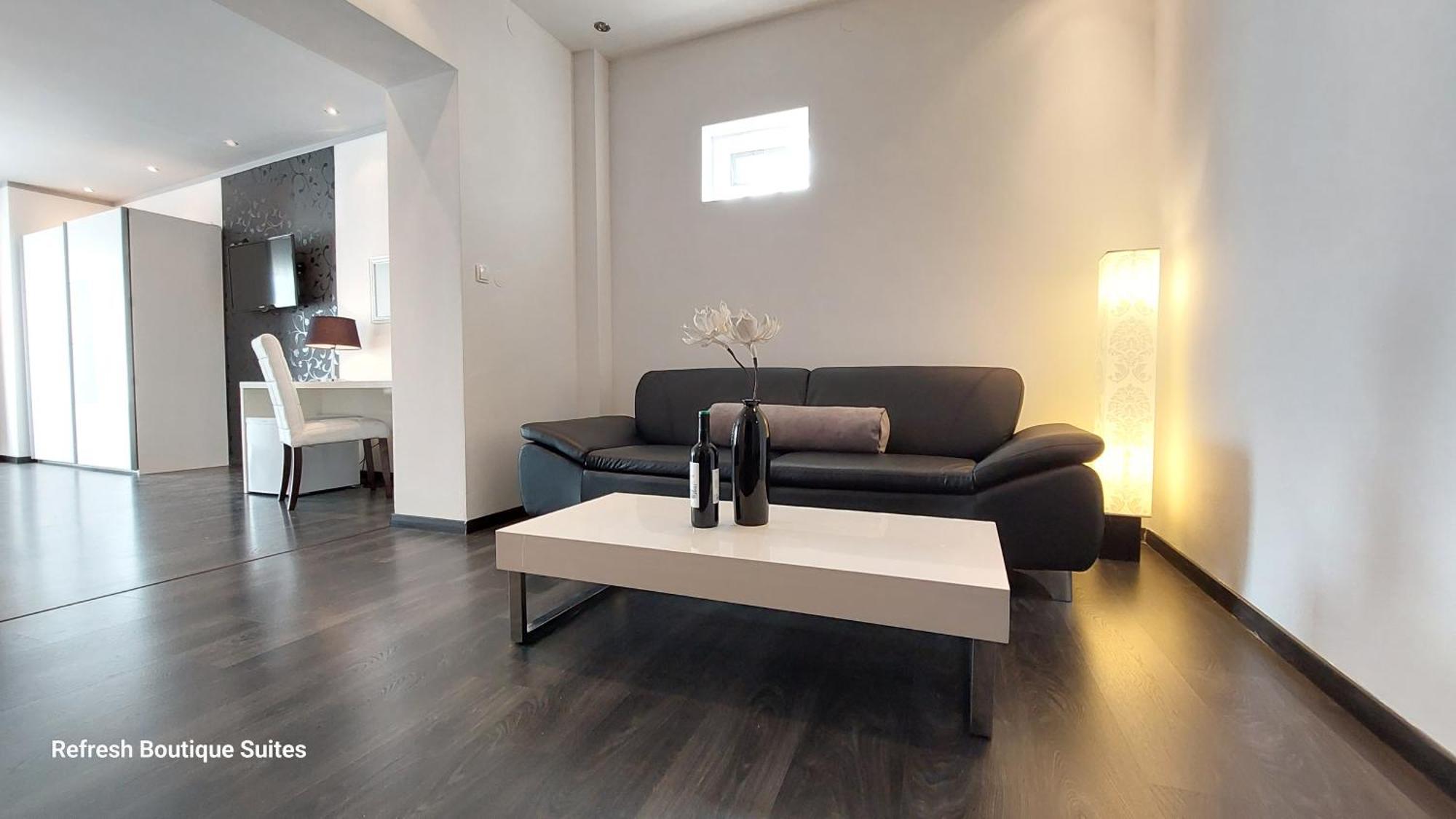 Refresh Boutique Suites - Central Point Vodice Room photo